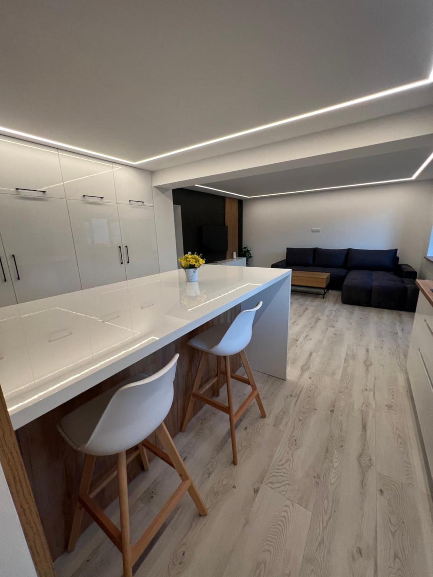 Modern Premium Apartment 1 Тырговиште Экстерьер фото